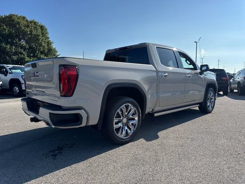 New 2026 GMC Sierra 1500 Denali w/ Denali Reserve Package AWD/4WD image 6