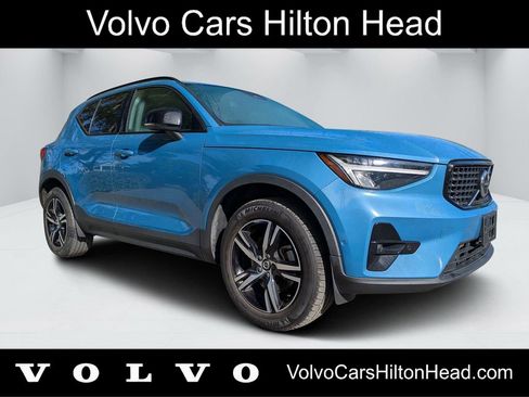 Certified 2023 Volvo XC40 B5 Plus w/ Driver Assist Package AWD/4WD image 1