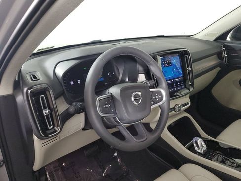 Certified 2024 Volvo XC40 B5 Ultimate w/ Protection Package Premier AWD/4WD image 27
