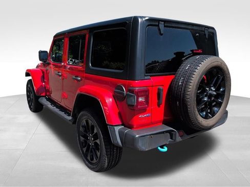 Used 2023 Jeep Wrangler Unlimited Sahara w/ Cold Weather Group AWD/4WD image 3