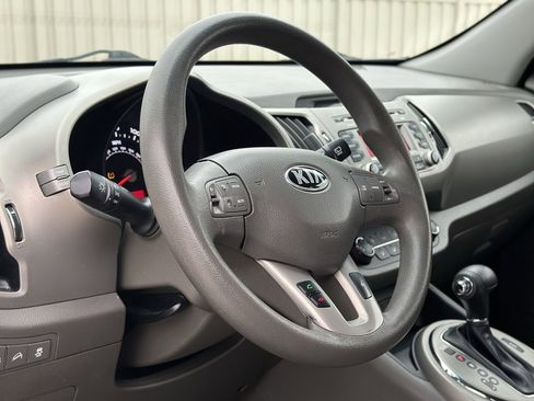 Used 2014 Kia Sportage LX image 18
