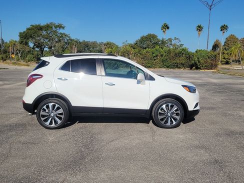 Used 2022 Buick Encore Preferred w/ Safety Package image 5