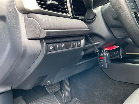 Used 2025 Toyota Camry LE FWD image 35