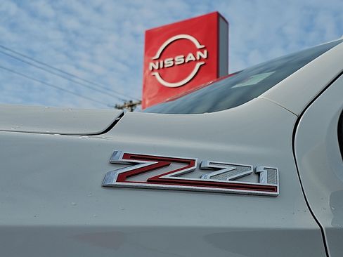 Used 2023 Chevrolet Tahoe Z71 w/ Luxury Package image 37