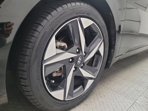 Used 2023 Hyundai Elantra Limited FWD image 31