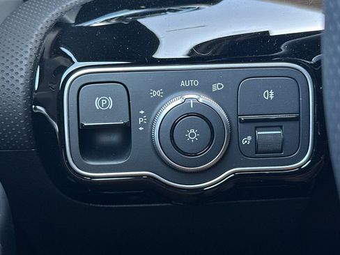 New 2025 Mercedes-Benz CLA 35 AMG 4MATIC image 27