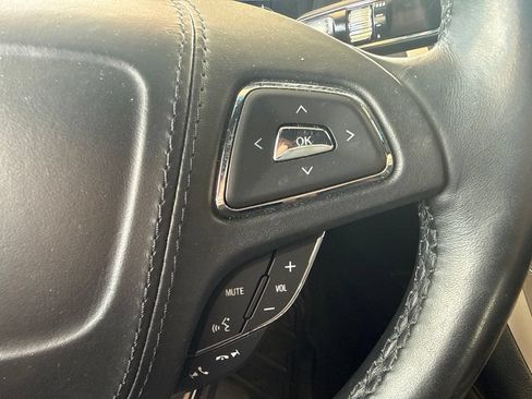 Used 2019 Lincoln MKZ Reserve w/ Reserve Plus Package FWD image 18