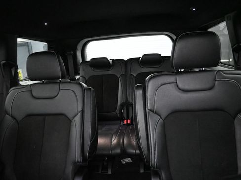 Used 2023 Jeep Grand Cherokee L Laredo RWD image 17