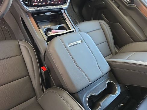 New 2026 GMC Yukon Denali w/ Denali Reserve Package AWD/4WD image 26
