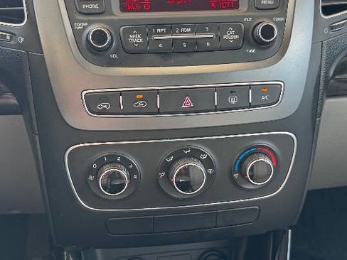 Used 2015 Kia Sorento LX image 17