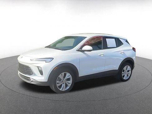 Used 2025 Buick Encore GX Preferred FWD image 8