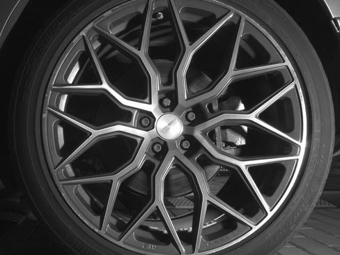 Used 2020 Land Rover Range Rover HSE image 10