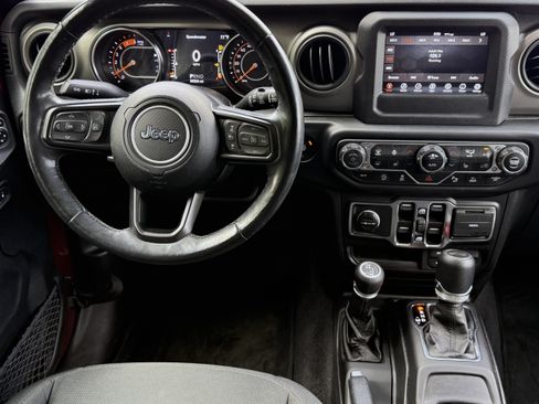 Used 2021 Jeep Wrangler Unlimited Sport AWD/4WD image 6