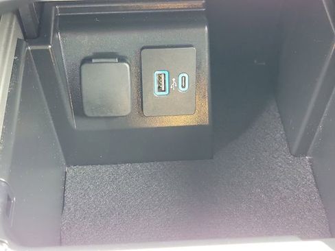 Certified 2024 Ford Explorer XLT w/ Equipment Group 202A image 24