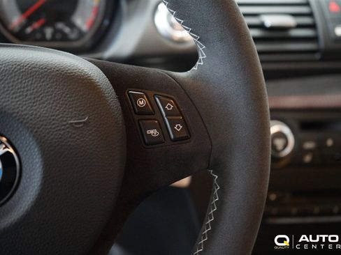 Used 2011 BMW 1 Series M image 23