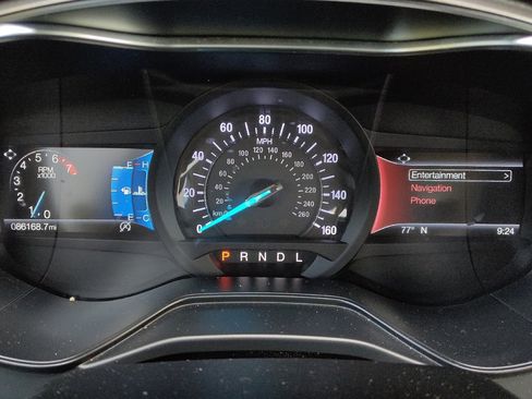 Used 2020 Ford Fusion SEL FWD image 23