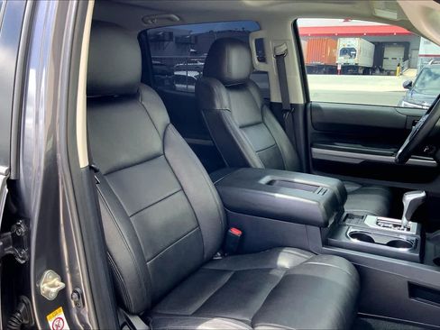 Used 2019 Toyota Tundra SR5 AWD/4WD image 14