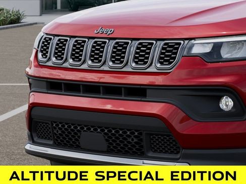 New 2026 Jeep Compass Latitude AWD/4WD image 11