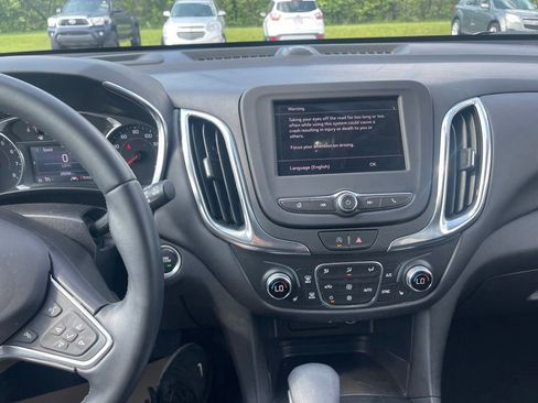Used 2023 Chevrolet Equinox LT FWD image 11