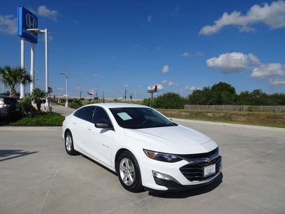 Used 2022 Chevrolet Malibu LS w/ LPO, Convenience Package 2