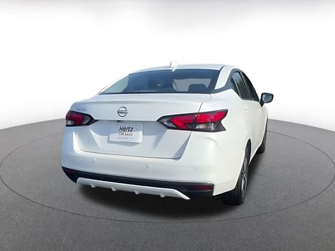 Used 2025 Nissan Versa SV image 16