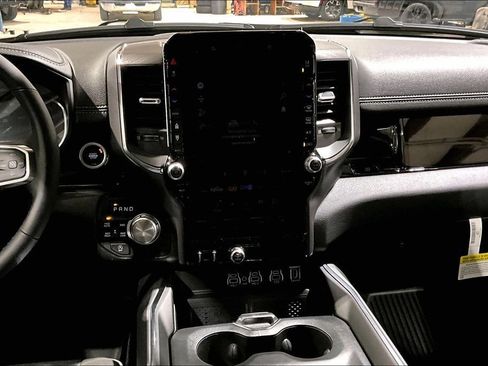 New 2026 RAM 1500 Laramie AWD/4WD image 7