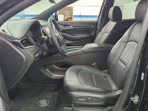 Used 2023 Buick Enclave Avenir w/ Avenir Technology Package AWD/4WD image 9