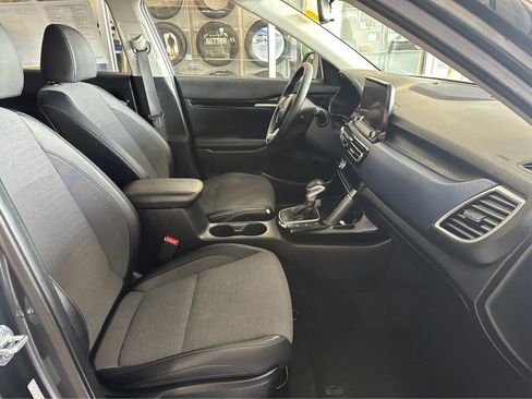 Used 2023 Kia Seltos S w/ Navigation Package AWD/4WD image 36