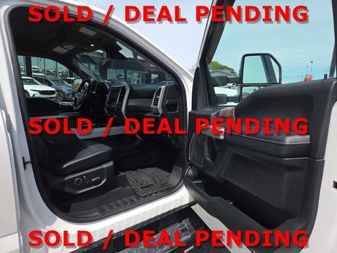 Used 2019 Ford F250 Lariat w/ Lariat Ultimate Package AWD/4WD image 12