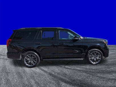 New 2026 Ford Expedition Platinum w/ Stealth Appearance Package