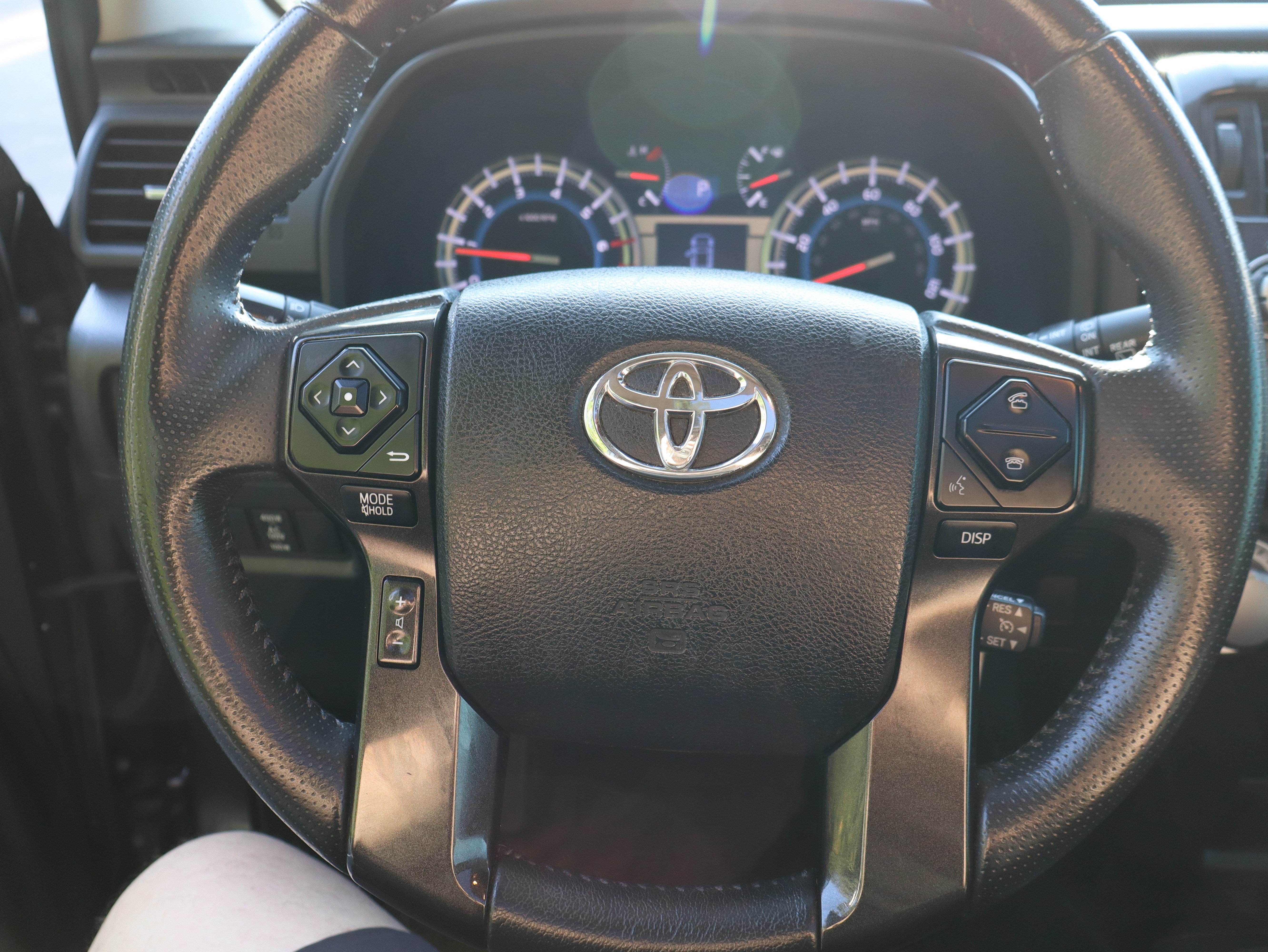 Used 2016 Toyota 4Runner Trail Premium AWD/4WD image 17
