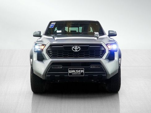 Used 2025 Toyota Tacoma TRD Off-Road w/ TRD Off Road Upgrade Package AWD/4WD image 8