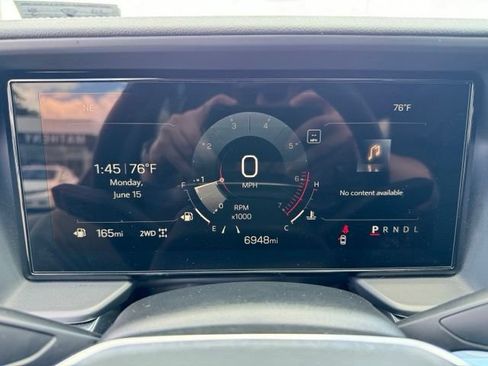 Used 2025 GMC Terrain Elevation w/ Elevation Premium Package AWD/4WD image 16