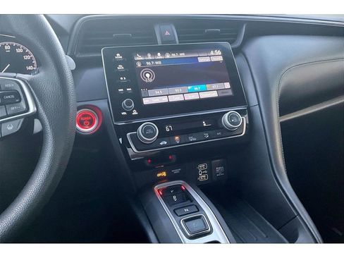 Used 2019 Honda Insight EX image 9