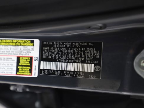 Used 2025 Toyota Camry SE AWD/4WD image 29