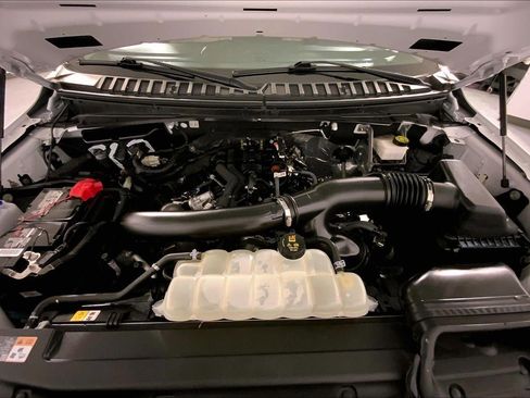 Used 2024 Ford Expedition Max XLT image 10