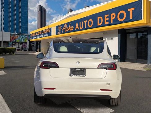 Used 2022 Tesla Model 3 RWD image 3