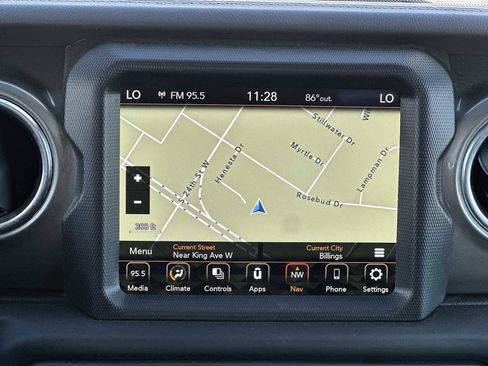 Used 2022 Jeep Gladiator Overland w/ Trailer Tow Package image 18