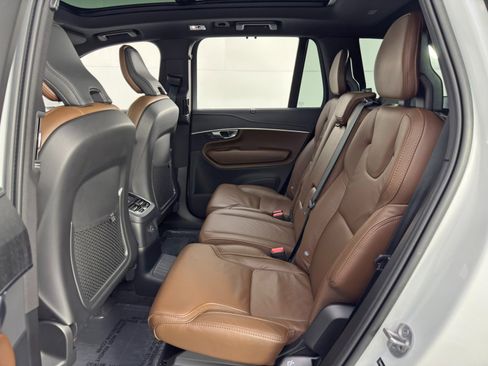 Used 2022 Volvo XC90 T8 Inscription image 42