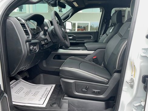 New 2026 RAM 3500 Laramie AWD/4WD image 22