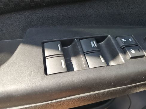Used 2015 Honda CR-V EX image 24