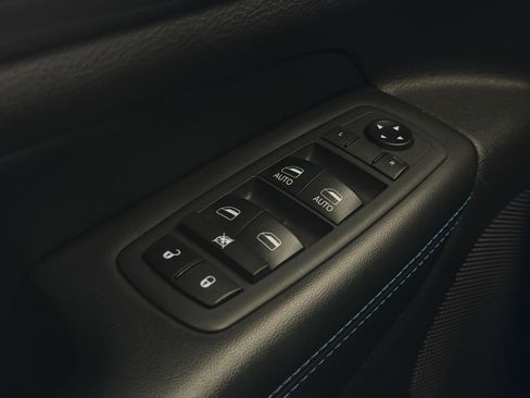 Used 2019 Jeep Grand Cherokee Laredo image 50