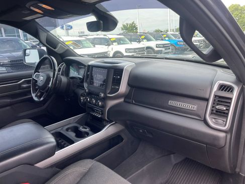 Used 2020 RAM 1500 Big Horn AWD/4WD image 17