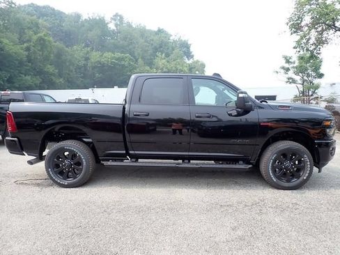 New 2026 RAM 2500 Big Horn AWD/4WD image 9