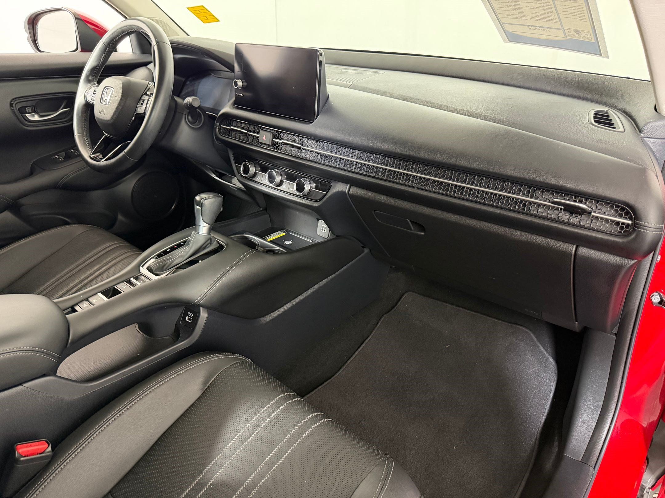 Used 2023 Honda HR-V EX-L image 27
