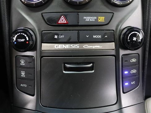 Used 2016 Hyundai Genesis 3.8 image 23