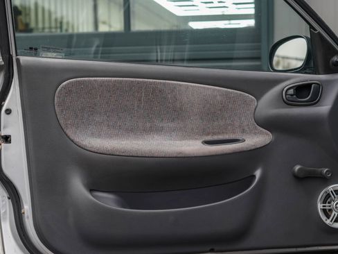 Used 2001 Daewoo Lanos S image 9