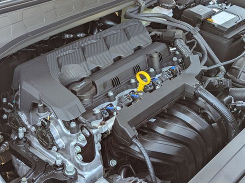 New 2025 Hyundai Venue Limited image 13