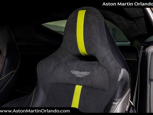 Used 2023 Aston Martin V8 Vantage Coupe RWD image 5