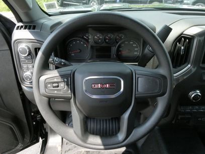 New 2025 GMC Sierra 2500 Pro w/ 1SA Pro Safety Plus Package